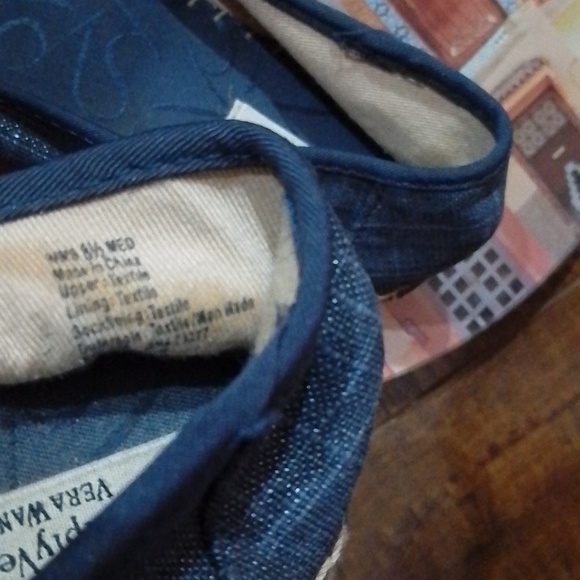 Final Price F2 Simply Vera Wang 8.5 espadrille flats with beaded and bow front - Picture 9 of 9